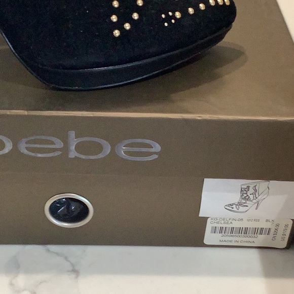 Bebe Chelsea beaded suede leather ankle boots Blk 7 - Picture 5 of 7